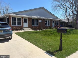 13 Walnut Rd, Manahawkin, NJ 08050