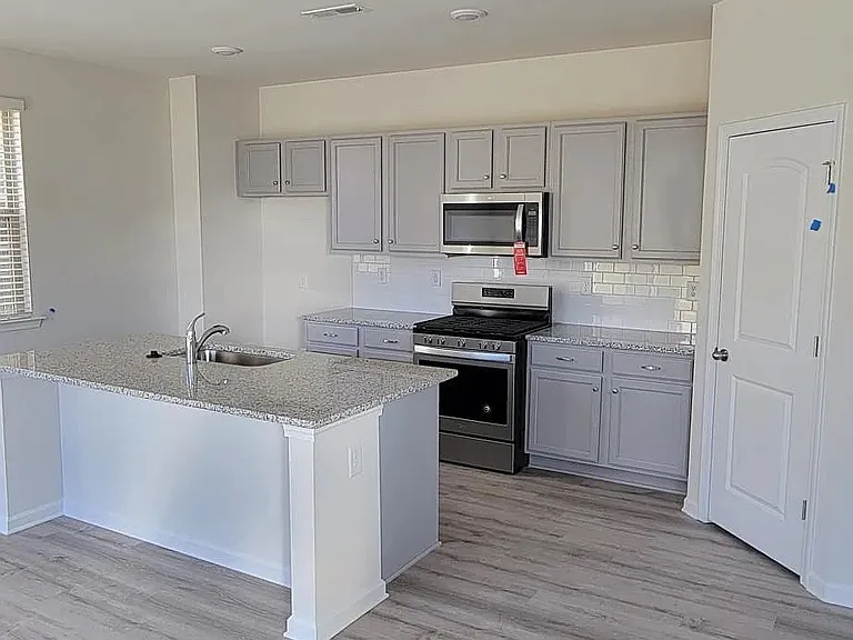 3023 Weddington Pointe Dr — Photo 5