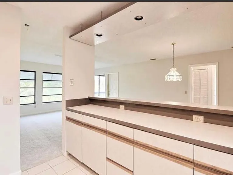 1178 Breezy Way #5G — Photo 4