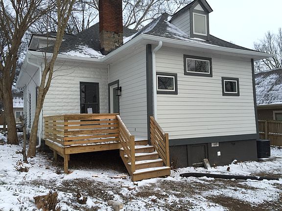 deck is off mud room