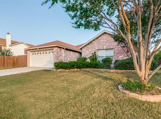 2205 Bantry Ln, Arlington, TX 76002