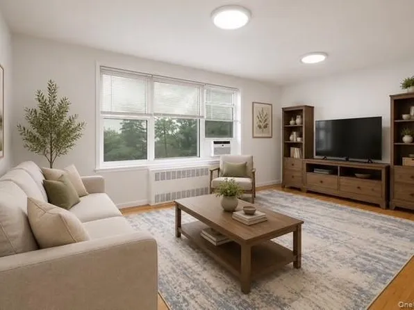 74-45 Yellowstone Boulevard #3D, Rego Park, NY 11374