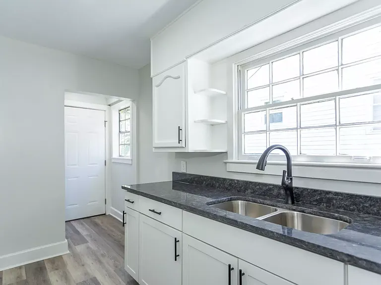 1523 44th St E — Photo 20