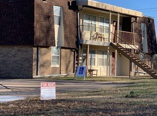 1111 W 10th St #2, Coffeyville, KS 67337