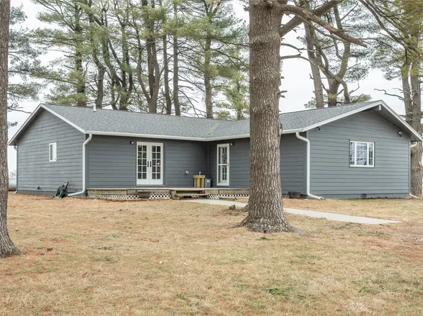 3200 105th St, Stuart, IA 50250
