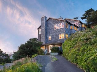 617 SW Neff St, Newport, OR 97365