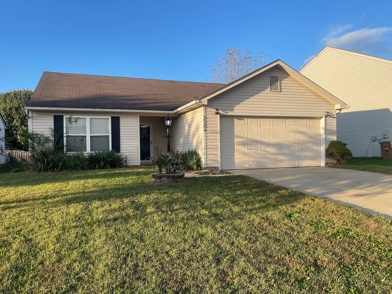 3 bed, 1038 sqft, $1,650 — Photo 1