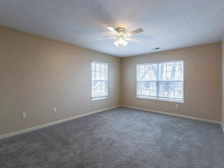 4880 S 131st St #1 — Photo 22