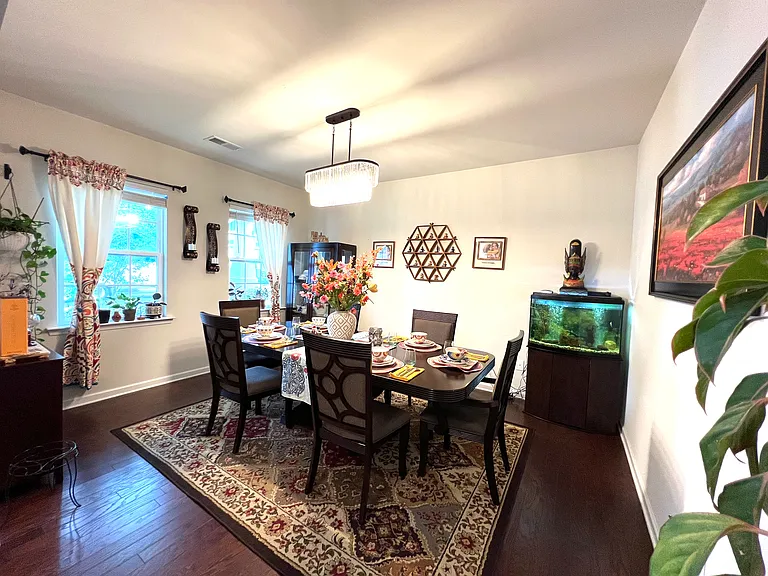1031 Winnett Dr — Photo 30