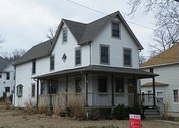 2nd image of 217 Barrington Ave