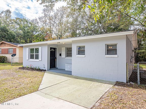 2nd image of 2246 COLLEGE Circle S