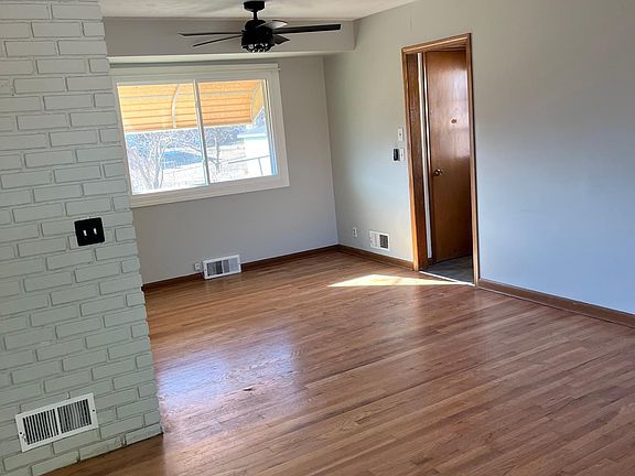 5th image of 7818 S 36th St