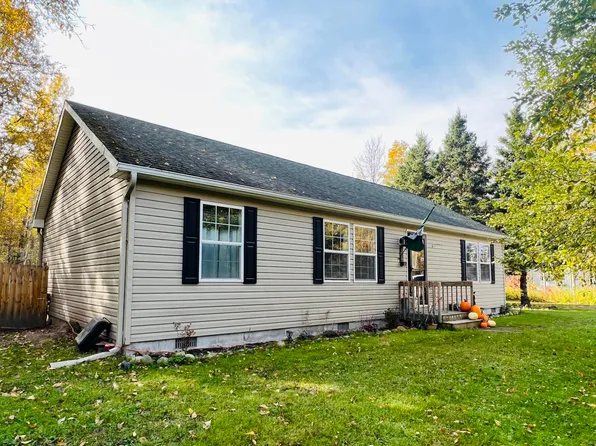 1720 E 10th Ave, Sault Sainte Marie, MI 49783