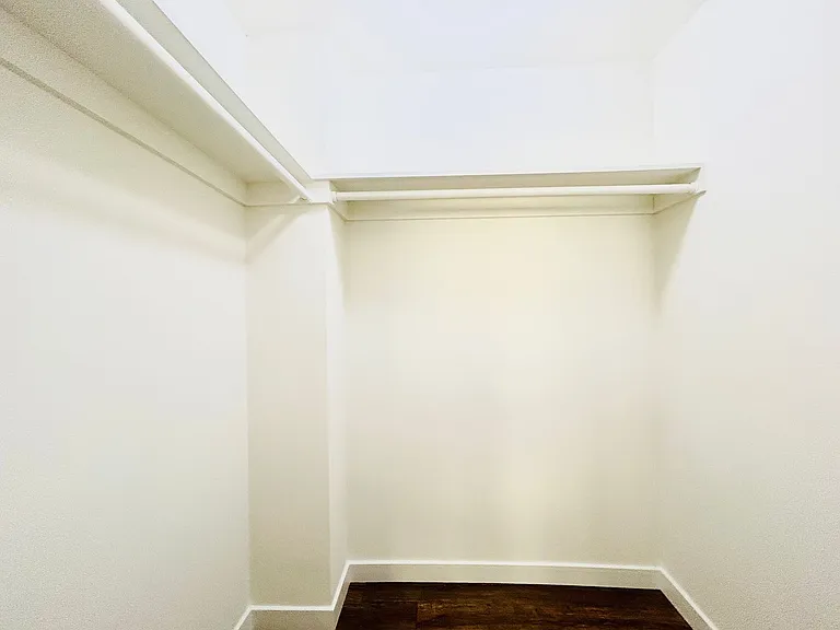 2504 Pacific Ave — Photo 12