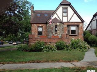 64 Central Ave, Merrick, NY 11566