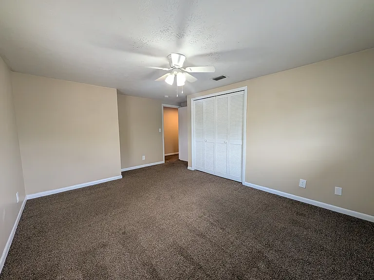 6036 Bizier Rd — Photo 11