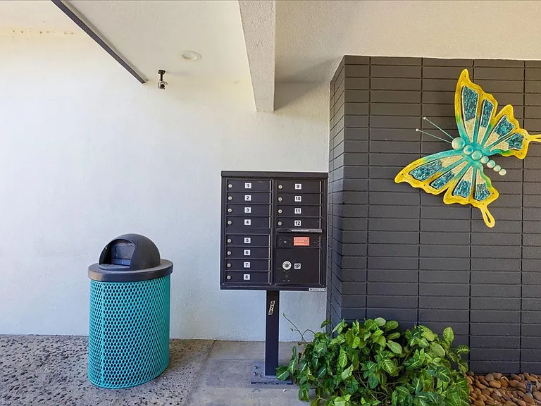2080 S. Camino Real — Photo 27