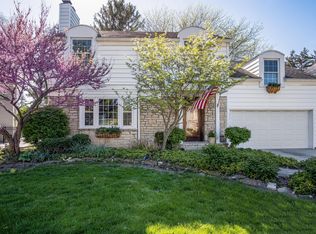 2571 Berwyn Rd, Columbus, OH 43221