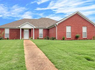 8 Hulsey Cv, Jackson, TN 38305