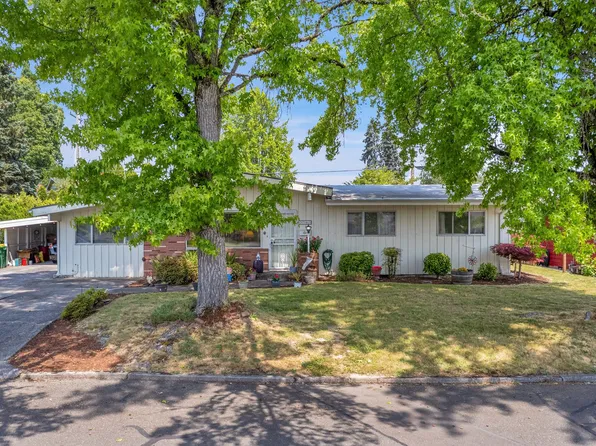 2743 15th Pl, Forest Grove, OR 97116