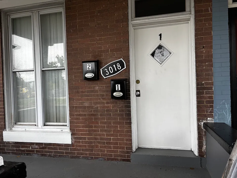 3018 Baker St #1
