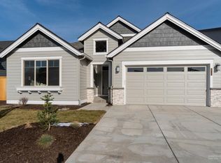 3678 SW Badger Ave, Redmond, OR 97756