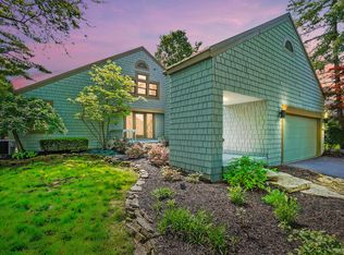 5529 Aryshire Dr, Dublin, OH 43017