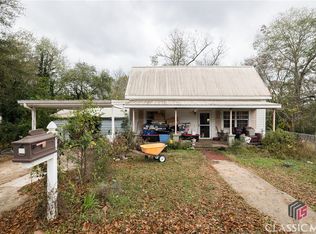 45 Baugh St, Commerce, GA 30529