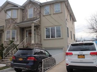 96 Saint Albans Pl, Staten Island, NY 10312