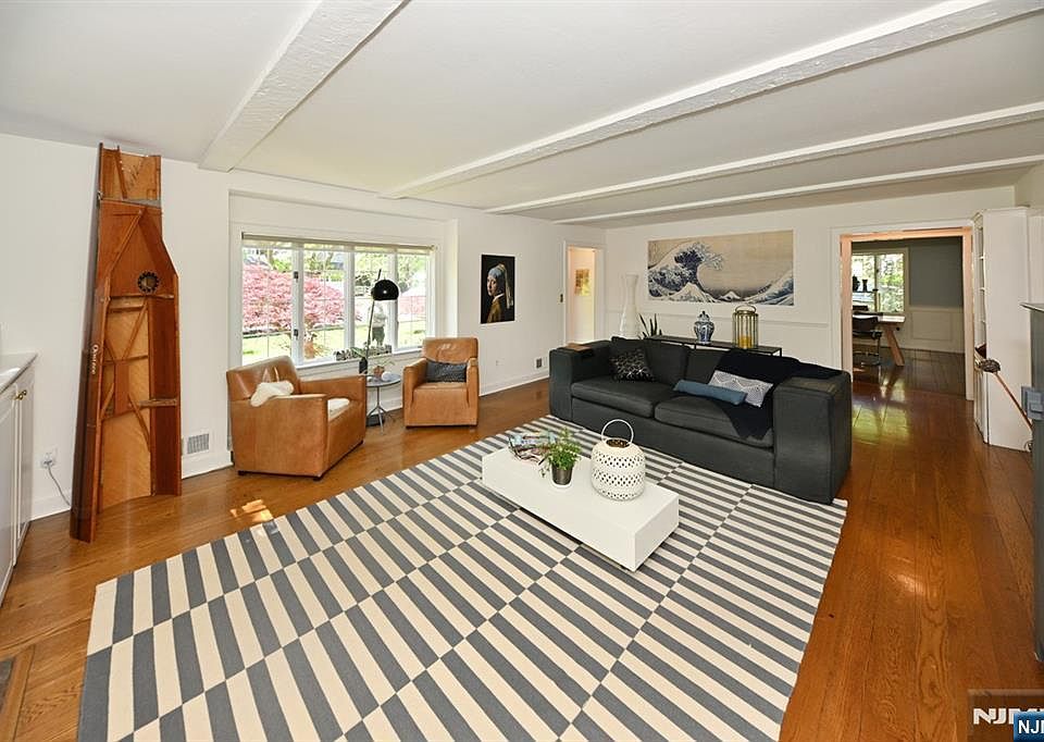 421 Hawthorne Pl, Ridgewood, NJ 07450 | Zillow