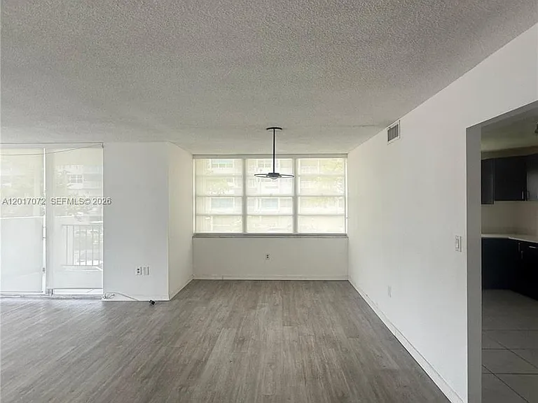 2750 NE 183rd St #T-211 — Photo 18