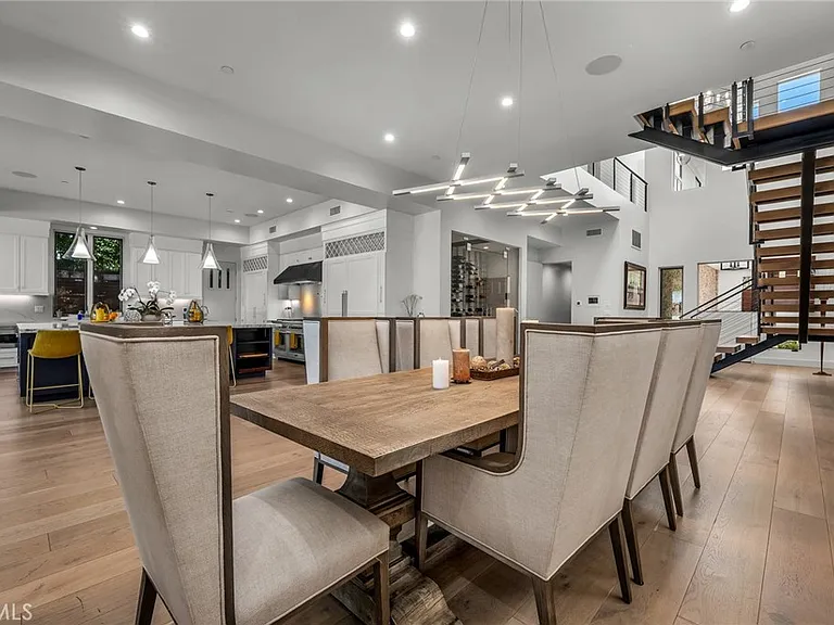 503 S Lucia Ave — Photo 14