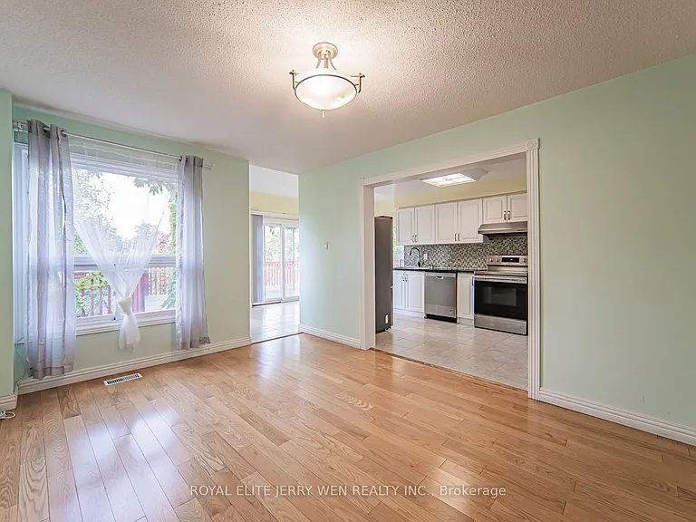 10 Kingsboro Rd — Photo 5