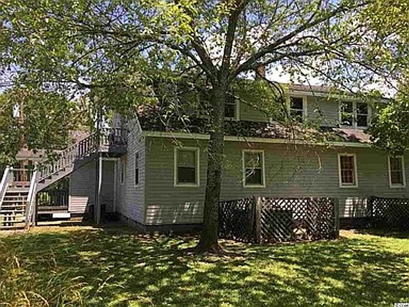 3rd image of 1613 Dewitt St #C