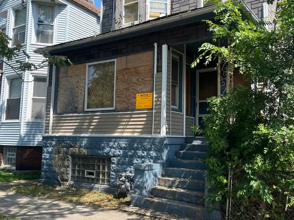 8923 S Exchange Ave, Chicago, IL 60617