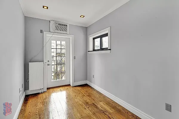 Rented by REAL New York | media 21