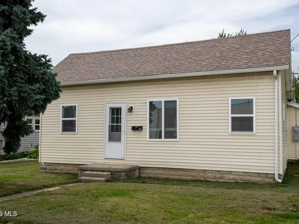 344 S Belmore St, Leipsic, OH 45856