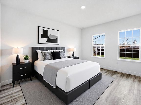 3rd image of 3324 SW 137th Loop