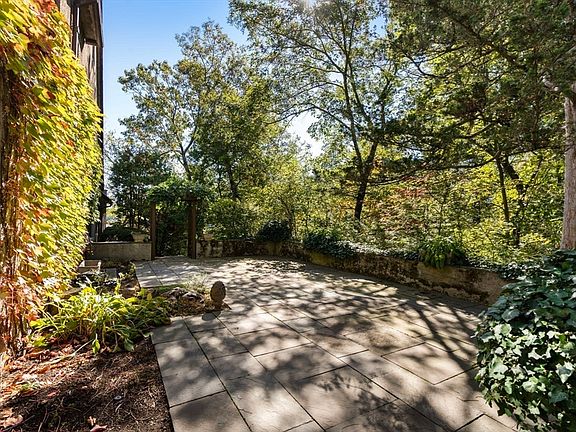 4th image of 44 Bradford Rd