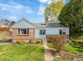 7 Hamburg Street, Shelton, CT 06484