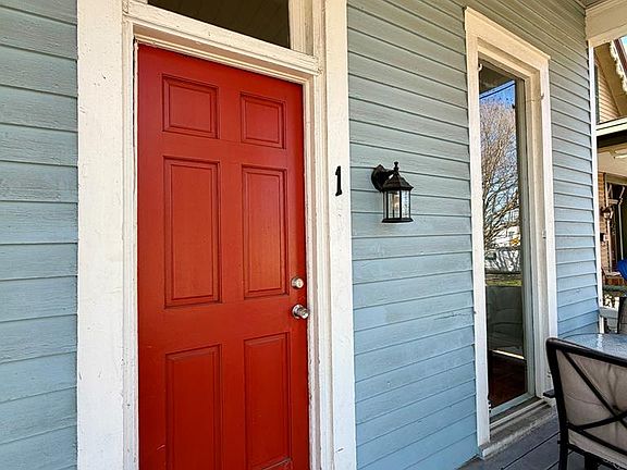 2nd image of 811 3rd Ave