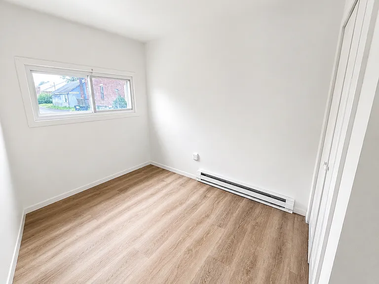 201 Main St #1 — Photo 8