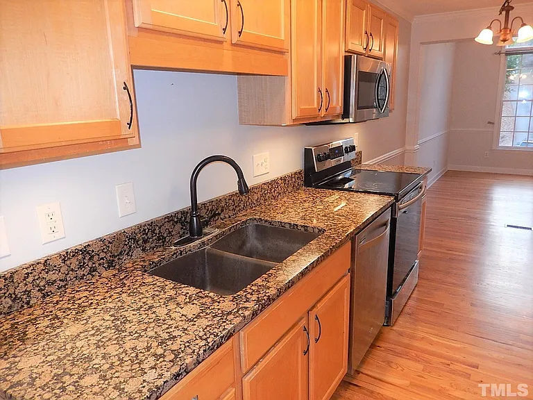 6610 Lipscomb Dr — Photo 11