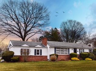 178 Fairfax Dr, Warwick, RI 02888