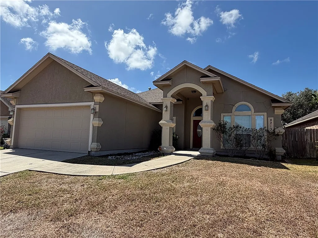 4 bed, 2124 sqft, $2,500 — Photo 1