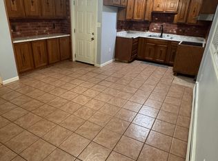 95 Earle St #1, Woonsocket, RI 02895