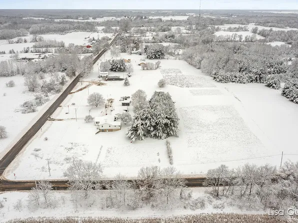 6359 E 136th St, Sand Lake, MI 49343