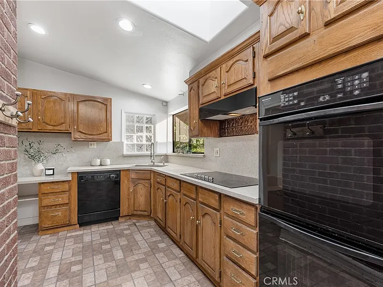 9348 Tujunga Canyon Blvd — Photo 29