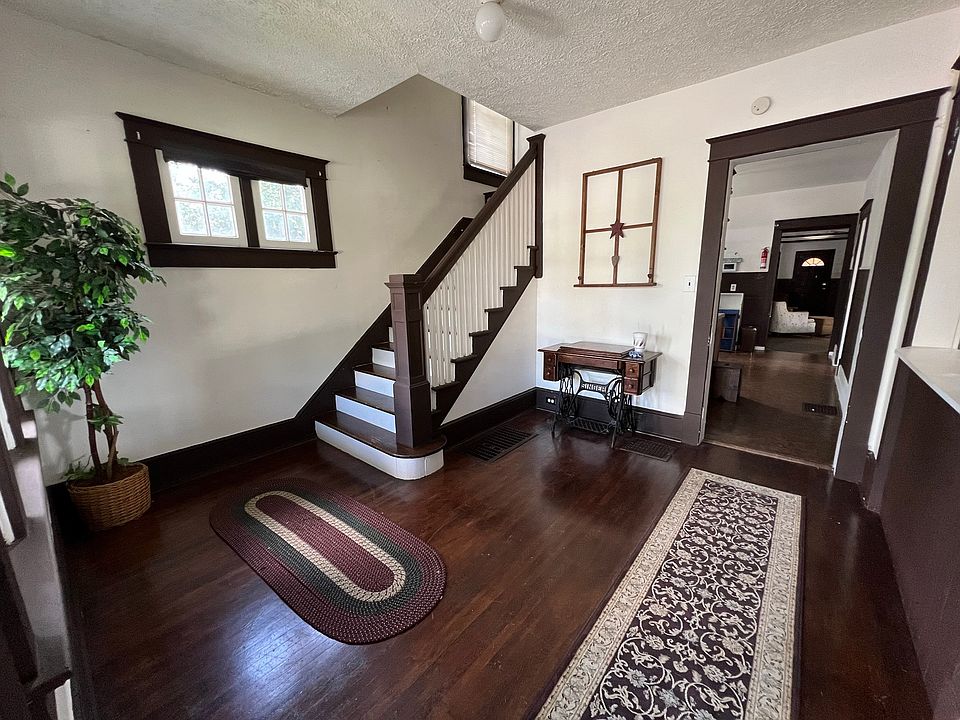 1st image of 3571 Winchester Ave #11305429