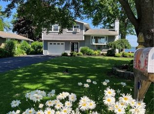 6433 Long Point Rd, Brewerton, NY 13029